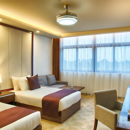 Jie Jie Beach Hotel Wadduwa Eksteriør bilde
