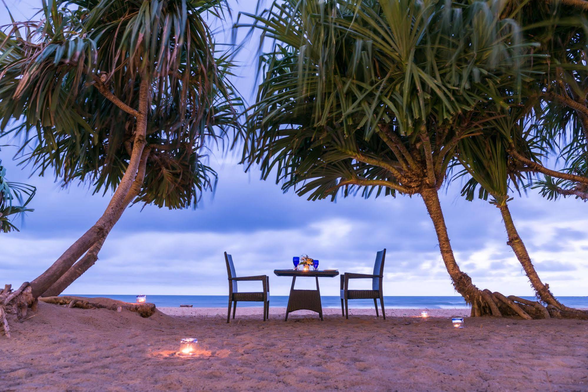 Jie Jie Beach Hotel Wadduwa Eksteriør bilde