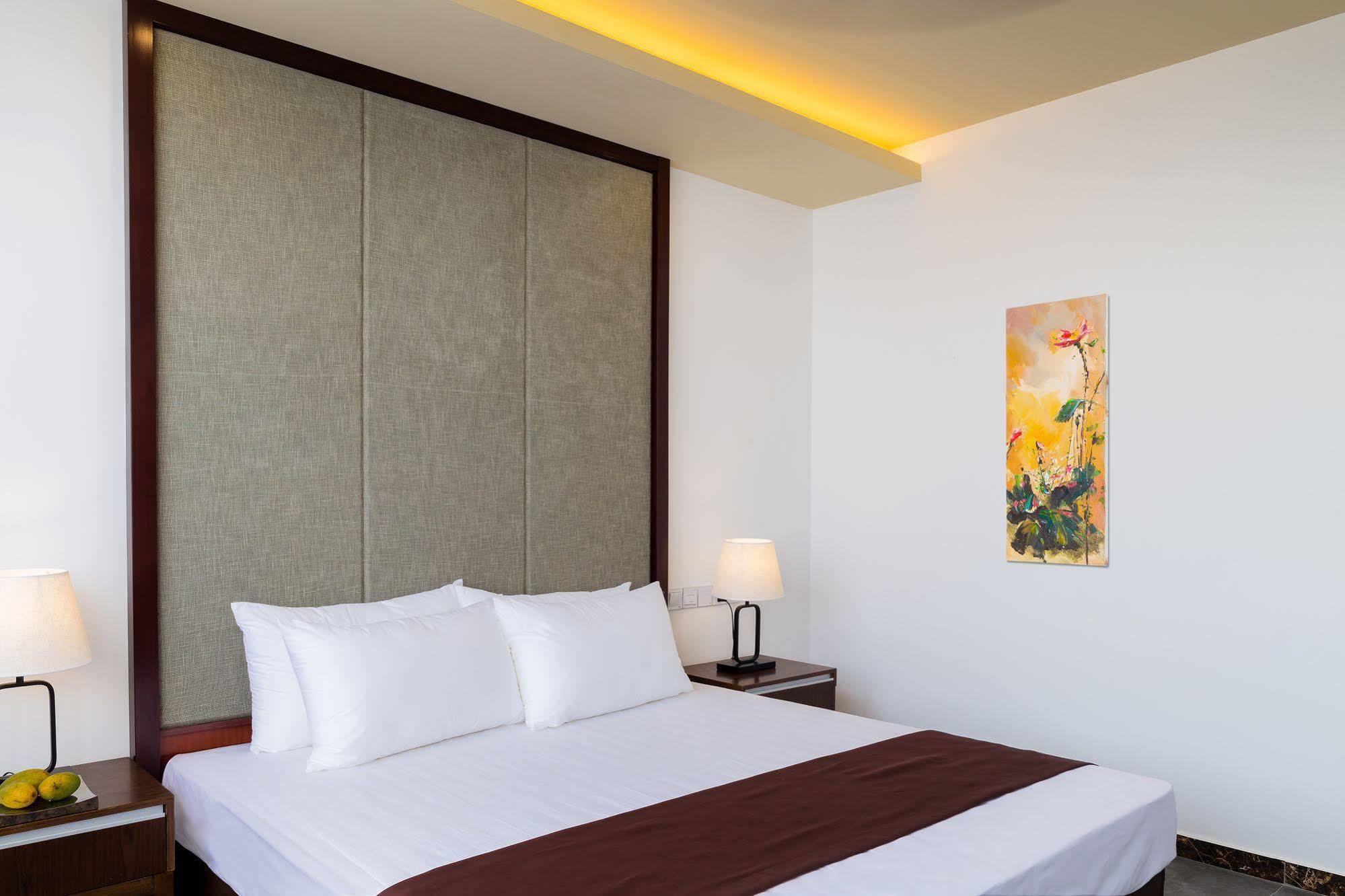 Jie Jie Beach Hotel Wadduwa Eksteriør bilde